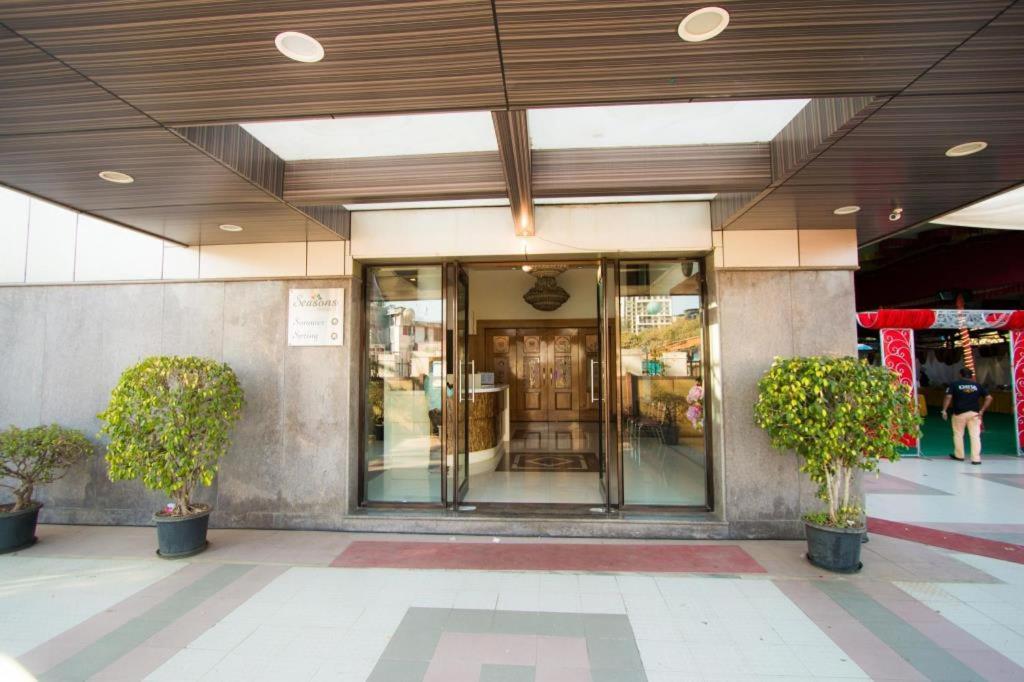 Seasons Hotel Mira-Bhayandar Exterior foto