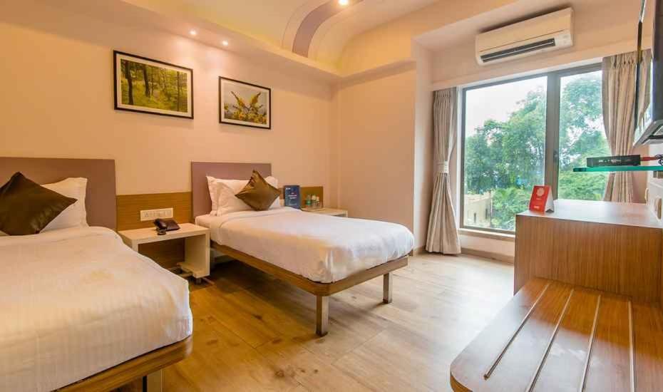 Seasons Hotel Mira-Bhayandar Exterior foto