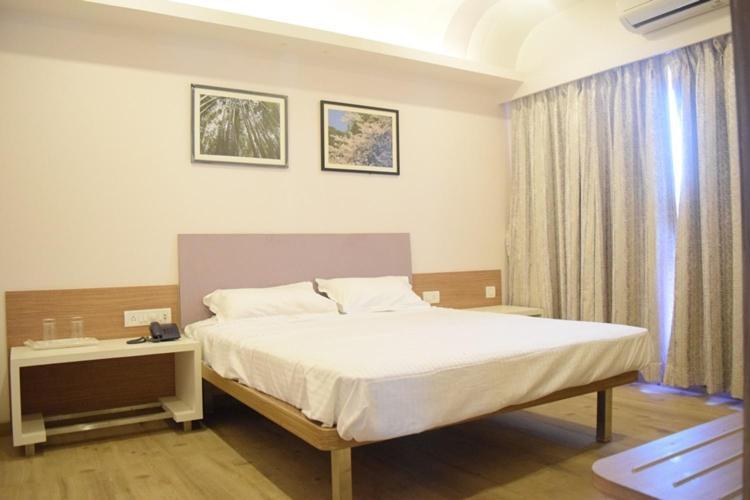 Seasons Hotel Mira-Bhayandar Exterior foto